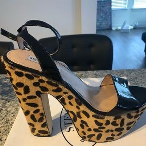 Steve Madden platform sandal sz 9.5